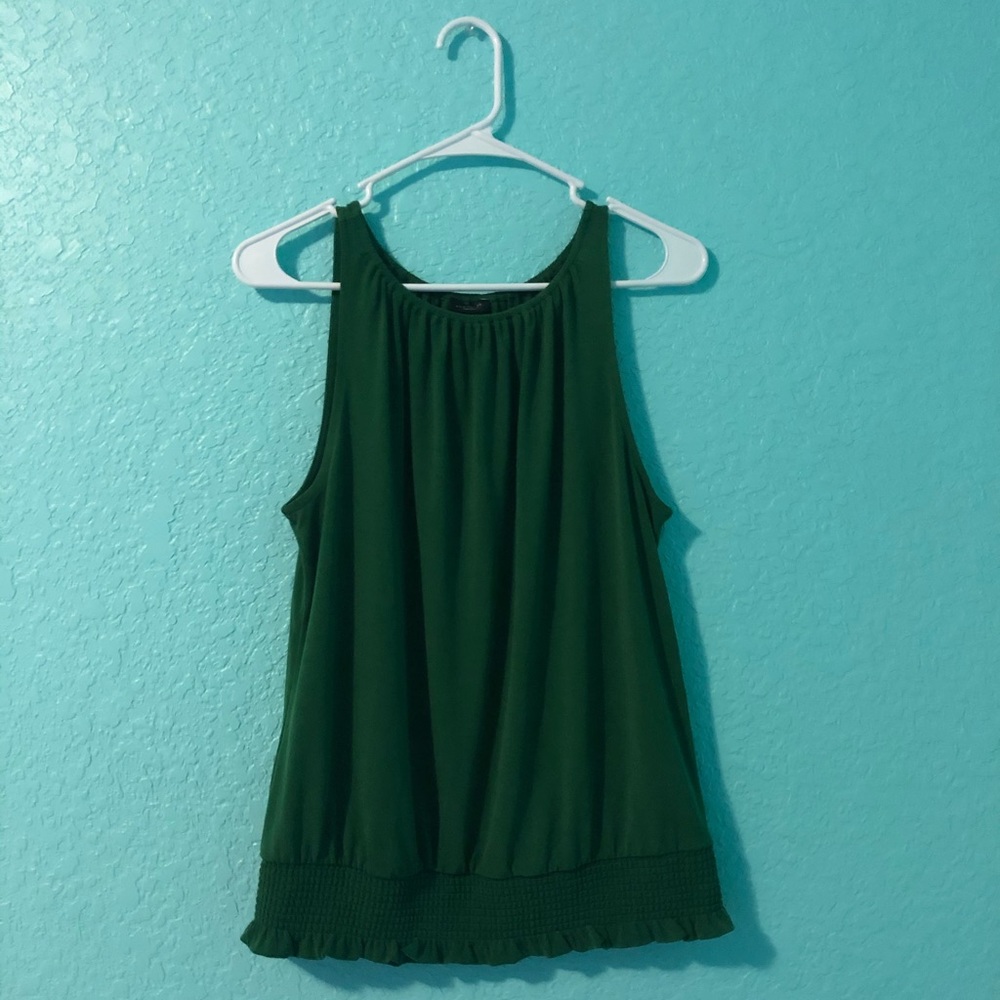 Ann Taylor Loft green designed top size 6